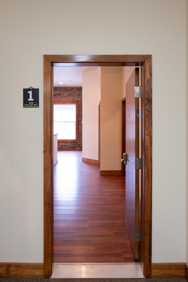 Photo - 418 Shelden Ave