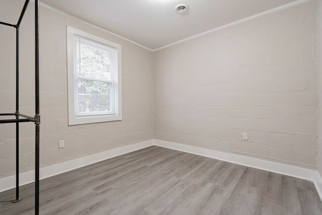 Photo - Charming Apartment Downtown Columbia - Hou... Unit 1226 Gregg Street