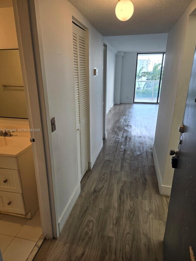 Photo - 13499 Biscayne Blvd Unit 604