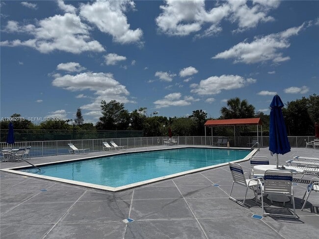 Photo - 7010 NW 186th St Unit 5-418