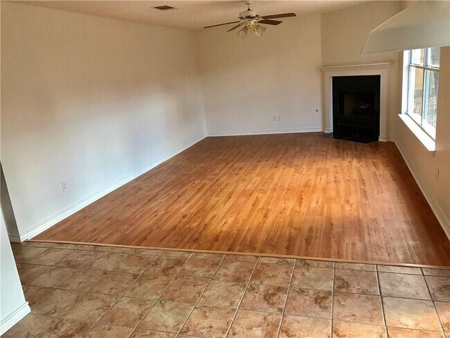 Photo - 2009 Mimosa Cove