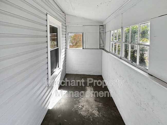 Photo - 24 Jones St
