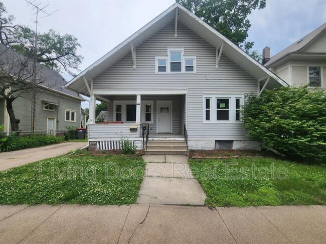 Photo - 711 N 30th St Unit #2