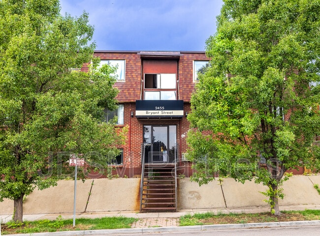 Photo - 2455 Bryant St