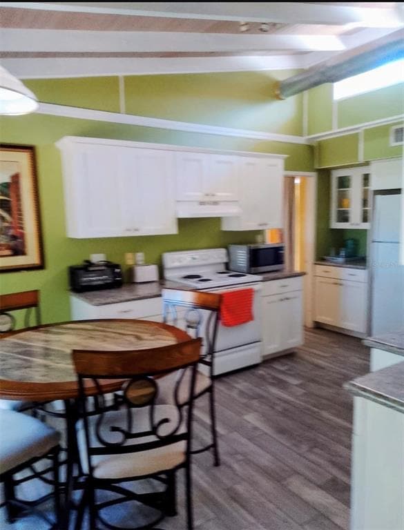 Photo - 9434 Bear Lake Rd