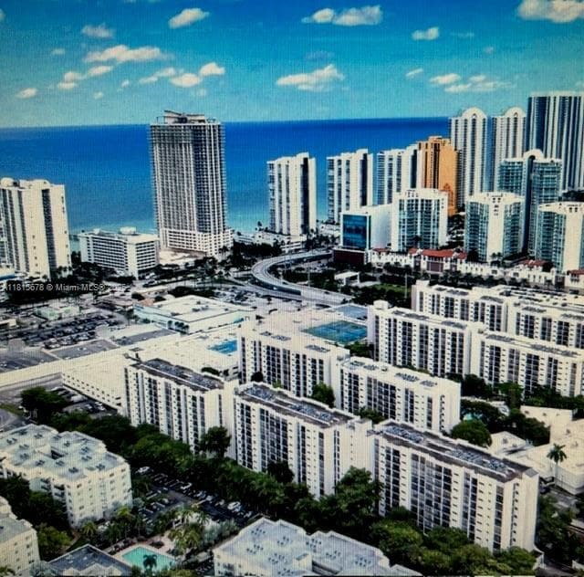 Building Photo - 17021 N Bay Rd Unit 1005 Rental