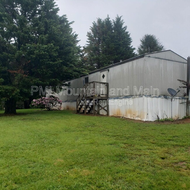 Building Photo - 319 Iotla Valley Park Rd Rental