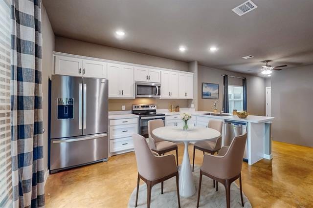 Photo - 209 S Baugh St