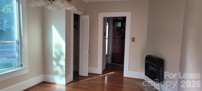 Photo - 212 E Bell St