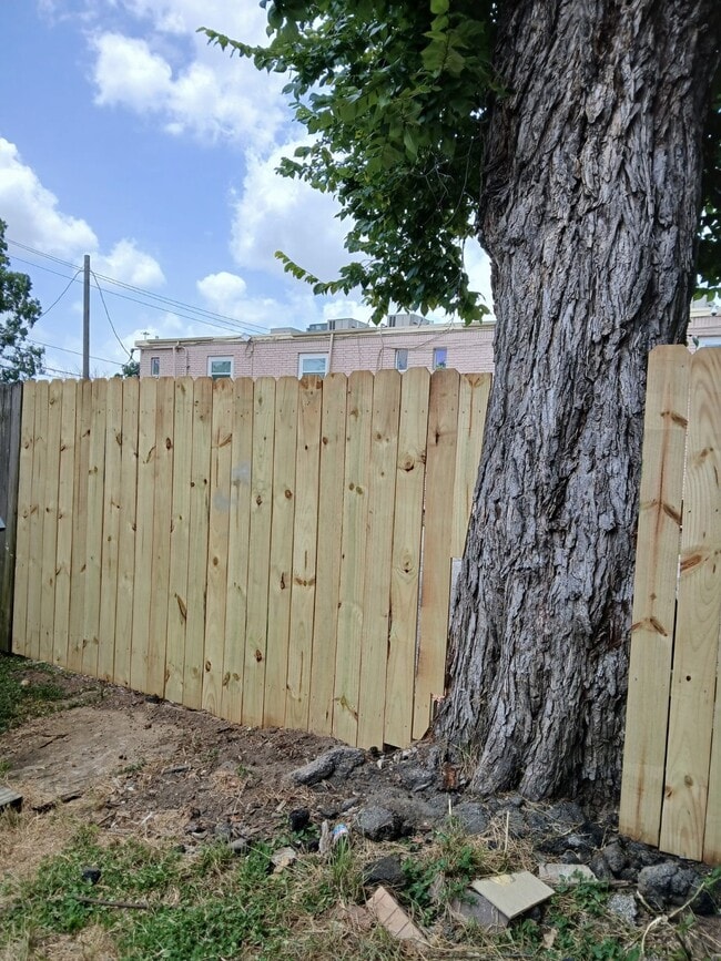 Photo - 5617 Eskridge St