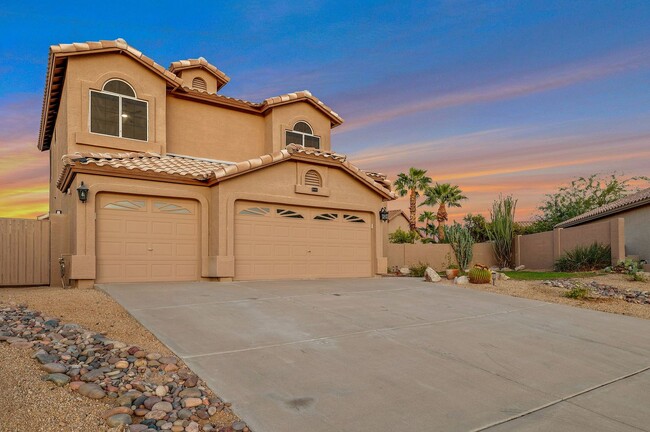 Welcome to this stunning 4 bedroom, 3 bath... - Welcome to this stunning 4 bedroom, 3 bath... Casa