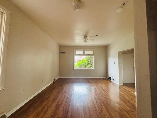 Building Photo - 112 N Fairmount St Unit 1 Rental