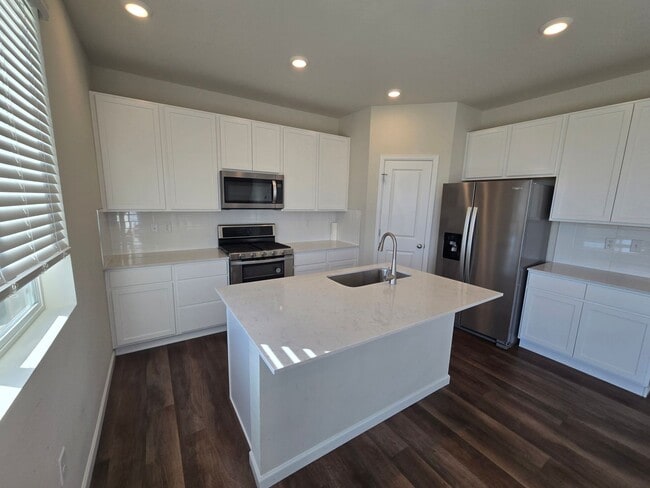 Photo - Like new 3 bedroom 2.5 bath with loft