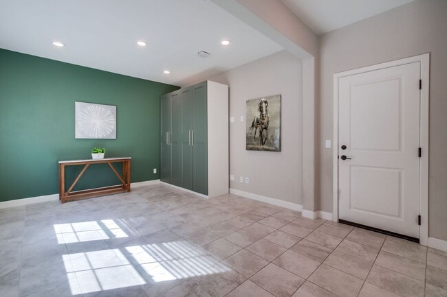 Photo - 11011 Peyton Wy