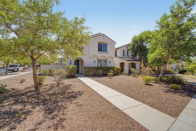 Photo - 20515 W Maiden Ln