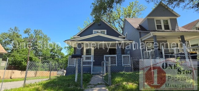Building Photo - Spacious 2-Bedroom, 2-Bath In Kansas City!!