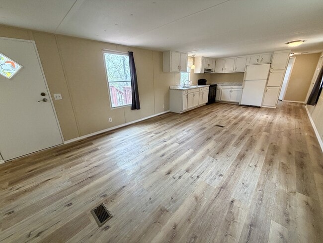 Photo - 41 Windy Hill Rd