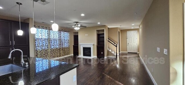 Photo - 894 Willow Bridge Dr