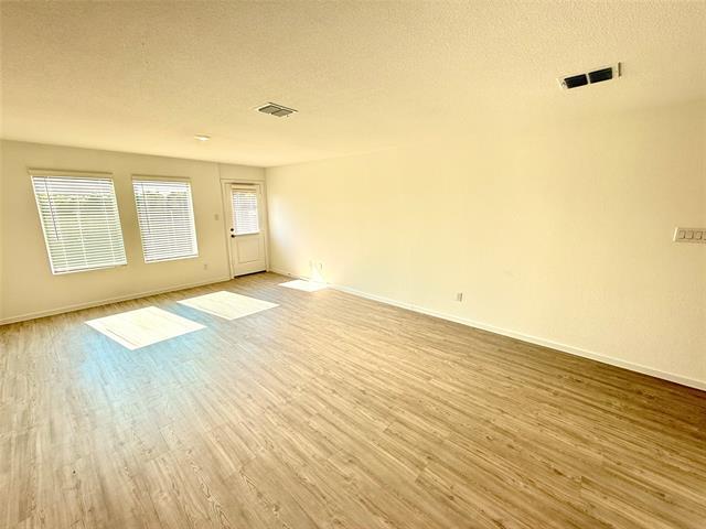 Photo - 6216 Sanderling St