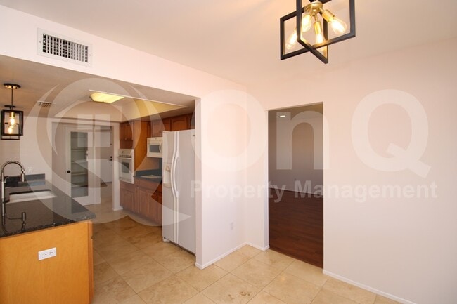 Photo - 1816 E Oxford Dr