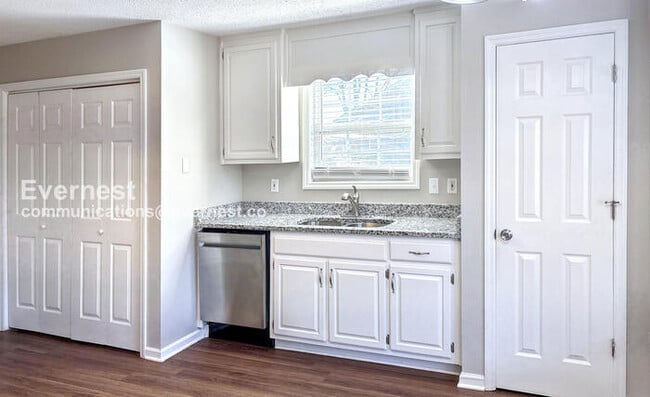 Photo - 450 Loveless Rd