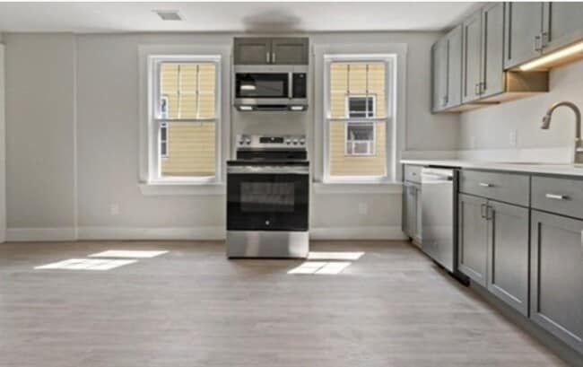 Photo - 1540 Purchase St Unit 2