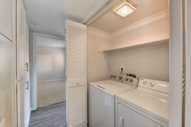 Full Size In Unit Washer Dryer