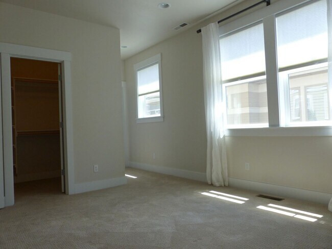Photo - Beautiful 3 Bed/2.5 Bath Home in NW Bend - Fields Street