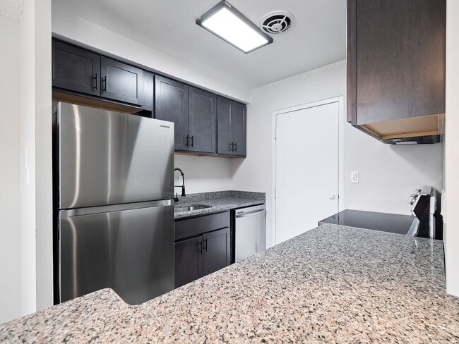 Photo - Coventry Mayfield Apartments