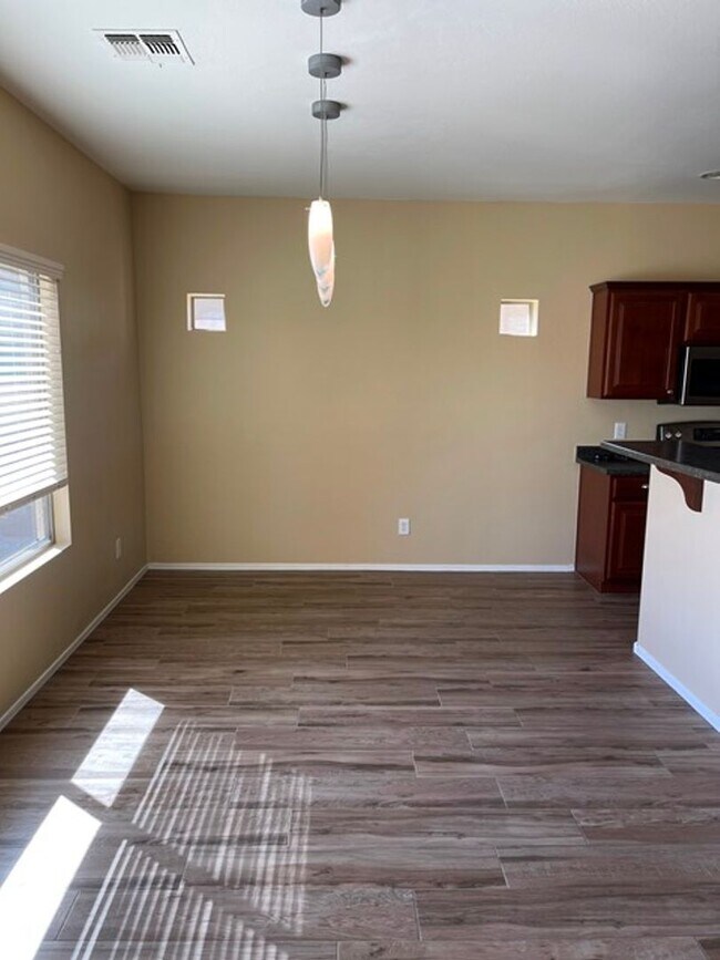 Photo - 16561 N 175th Dr