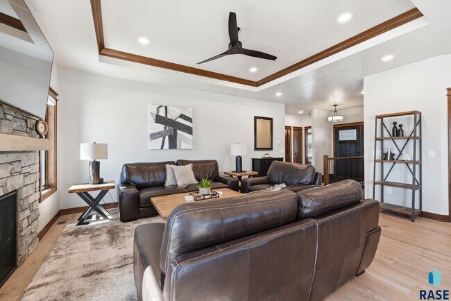 Photo - 2701 W Oak Hill Dr