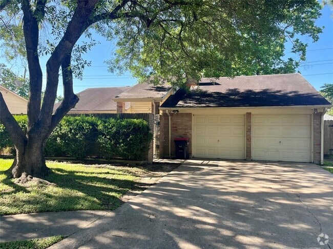Building Photo - 22615 Indian Knoll Dr Rental