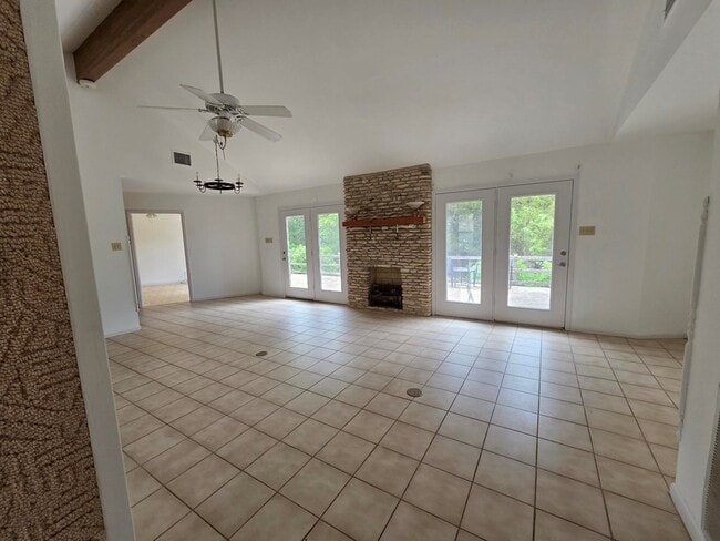 Photo - 335 Goat Creek Cutoff Rd W