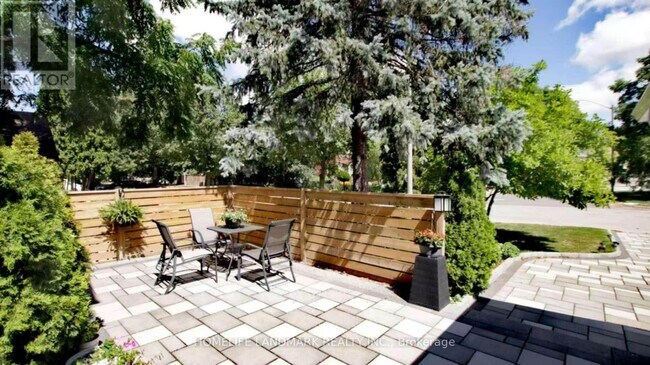 Photo - 54 Castleridge Dr