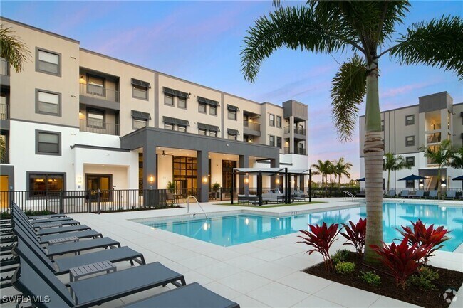 Building Photo - 3260 Stockton St Unit B1 Rental