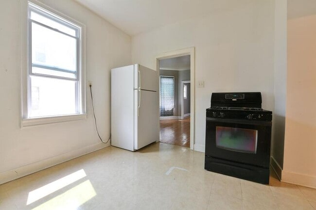 Photo - 1217 Chicago St