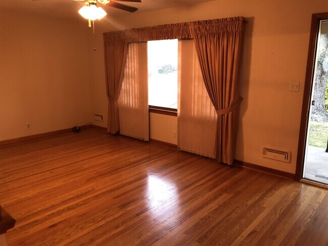 Photo - 7201 Gerber Ave