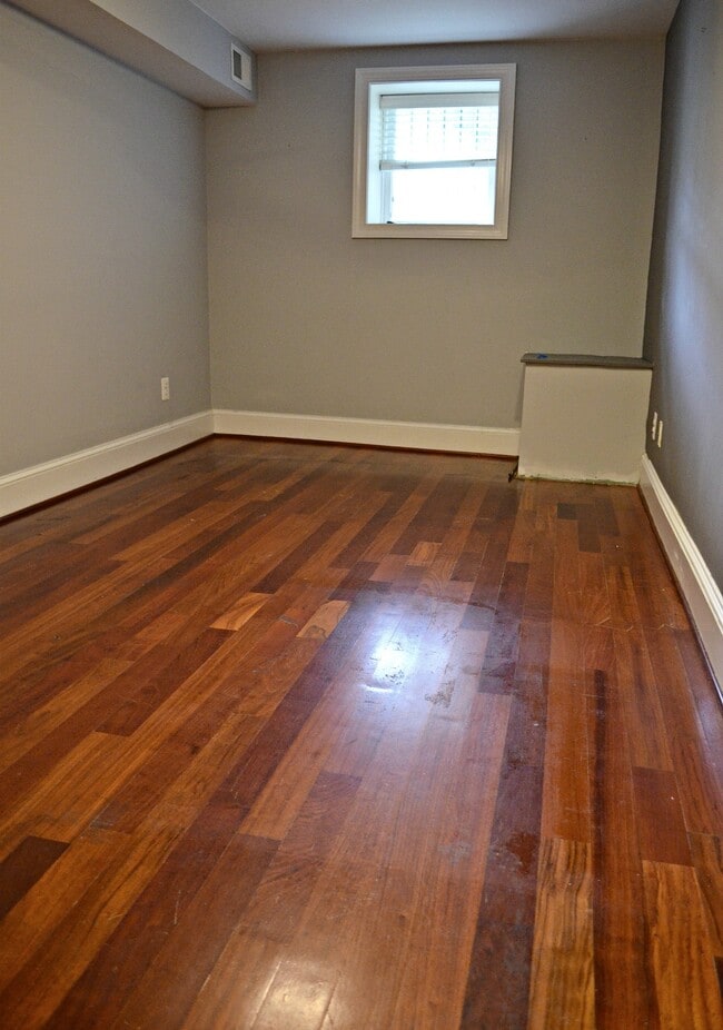 Photo - 1612 15th St NW #1