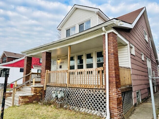 Photo - For Lease 4 Bedroom 2 Bath Section 8 Welcome