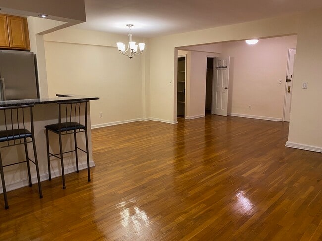 Photo - 180 E Hartsdale Ave Unit #3M