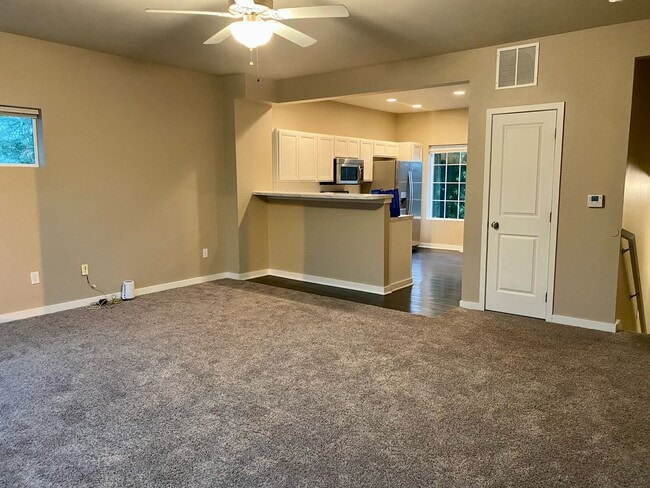Photo - Sublease - 3 Bedroom Ankeny Townhome Avail...