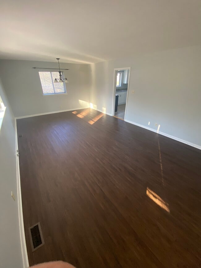 Photo - 3636 Phelps St