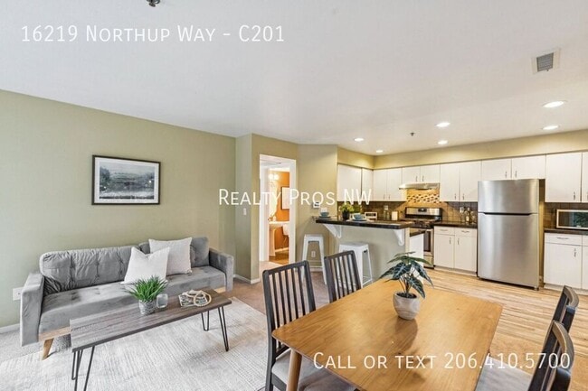 Photo - 16219 Northup Way