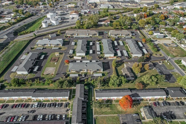 Photo - Crown Pointe