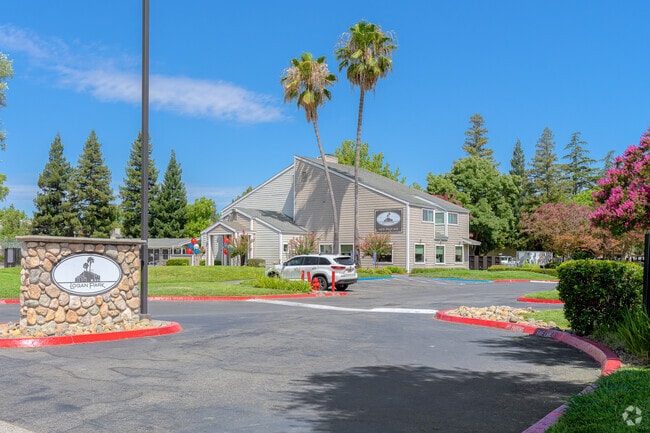 Building Photo - Logan Park Rental