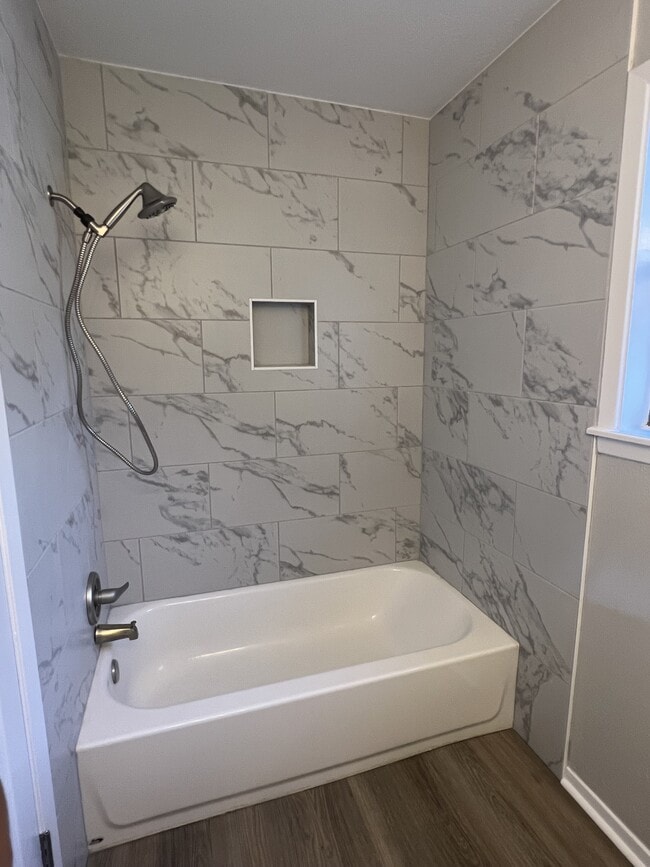 2906 Prairie Flower Cir Unidad C