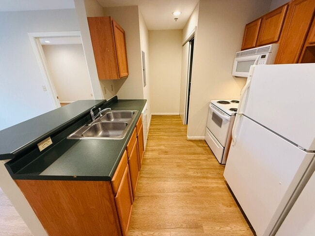 Photo - 800 Orchard St Unit 100