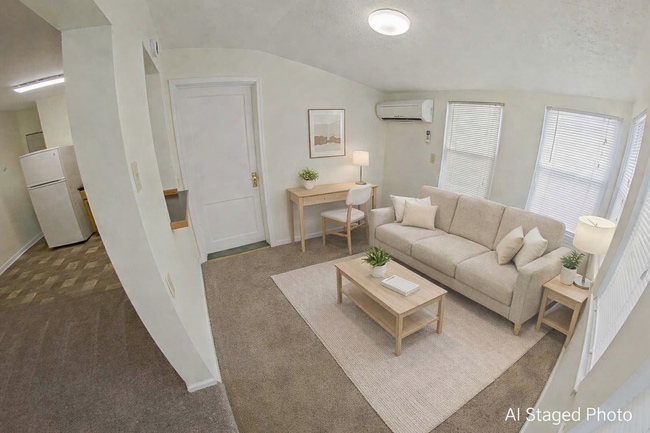 Building Photo - 800 Rannells Rd Unit Apt B