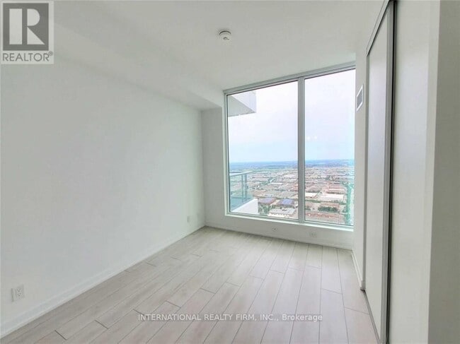 Photo - 950 Portage Pkwy Unit 5202
