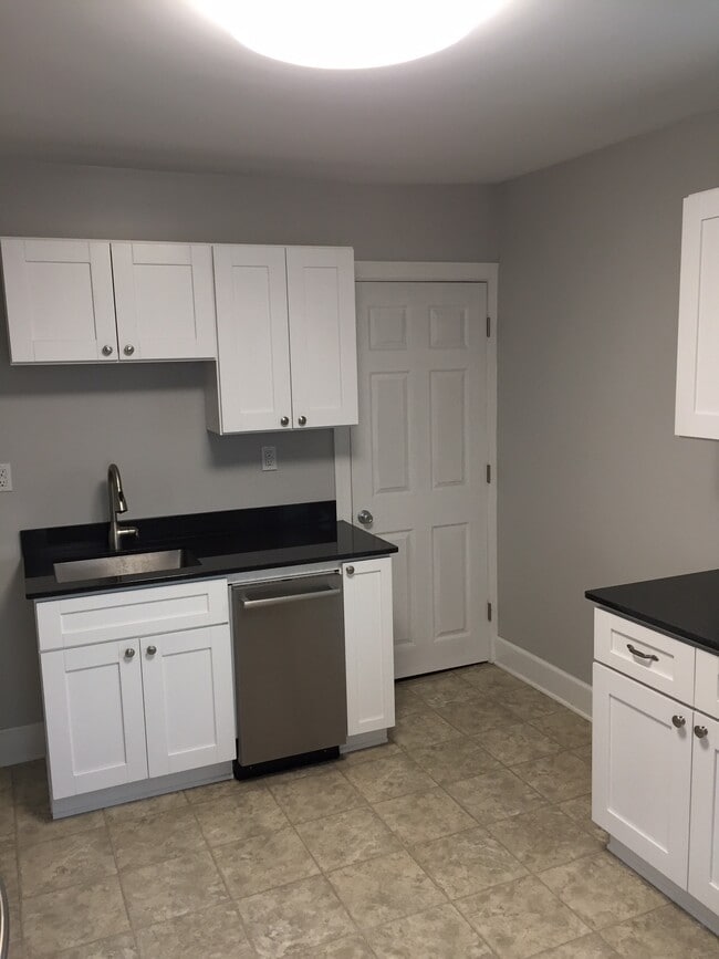 Photo - 108 W 6th Ave